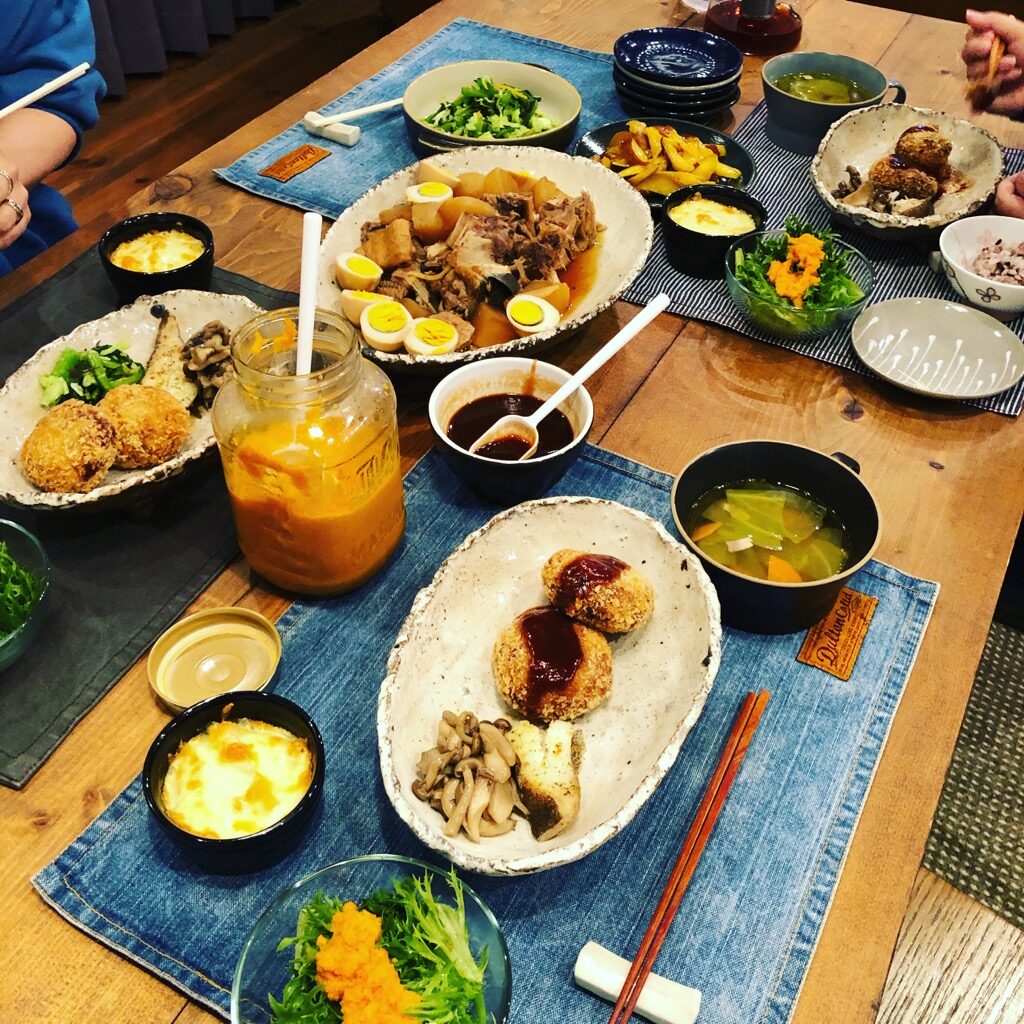 電球色は料理が美味しく見えます